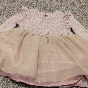6/$35 Cupcakes & cashmere Pink and Cream Kids Casual Dress